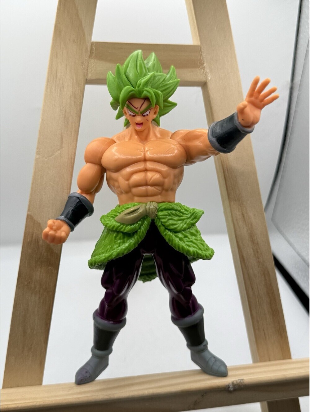 Legendary Super Saiyan Broly Action Figure 6" Tall Dragon Ball Super Bandai